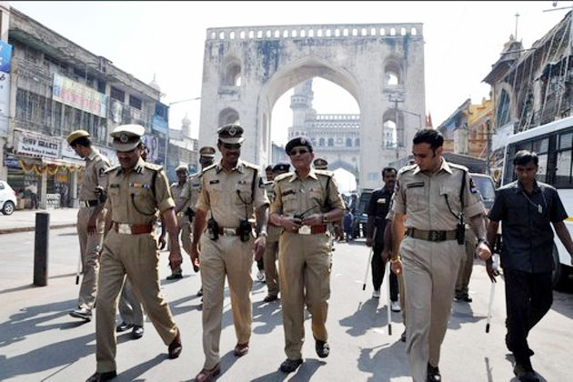 Tension in old city, Tension prevails in Hyderabad Old City, Tension in Indian city